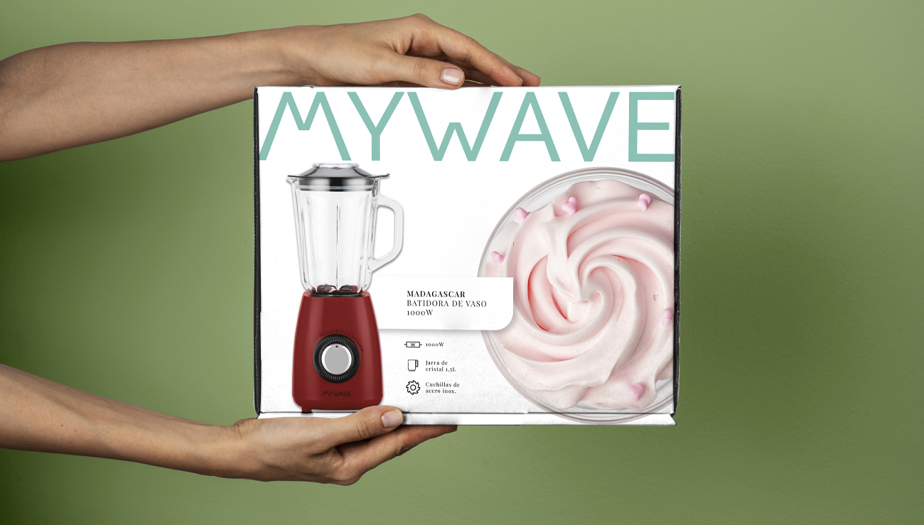Vista frontal del diseño del pack de la batidora de vaso MyWave